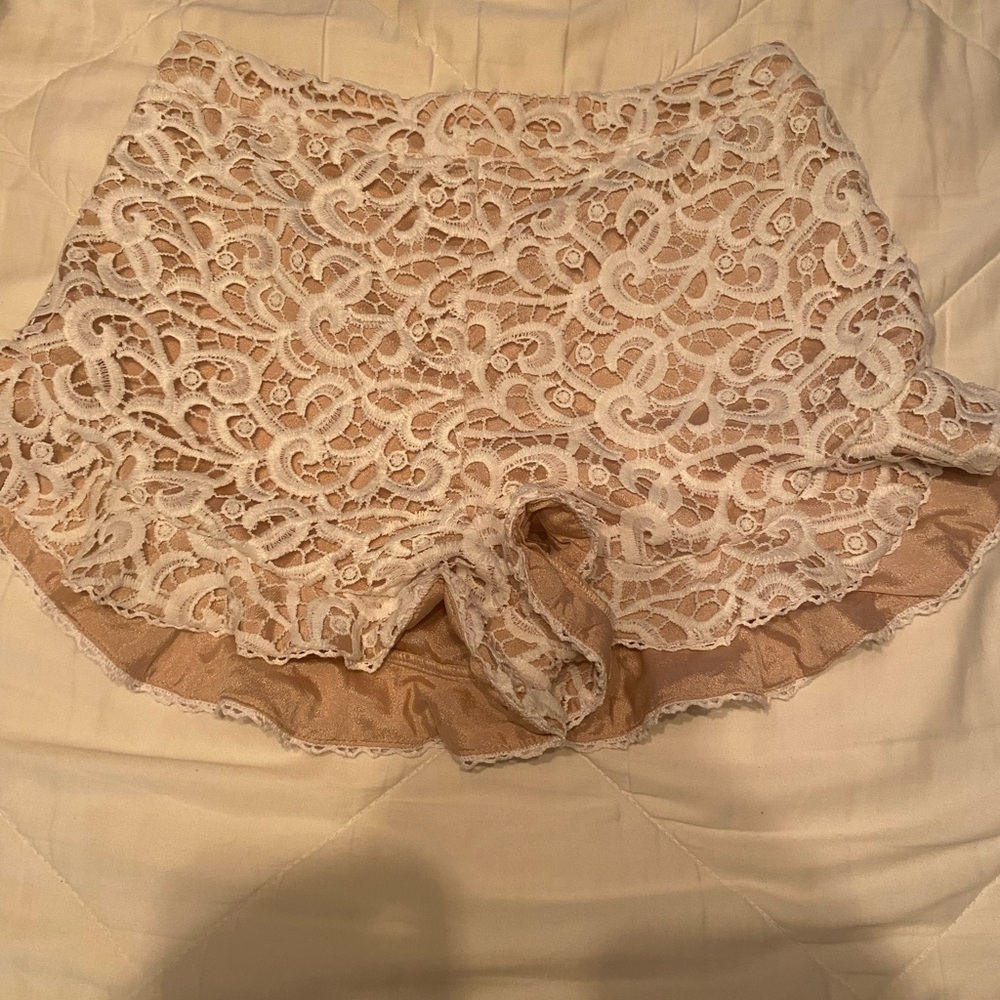 High-waisted embroidered shorts